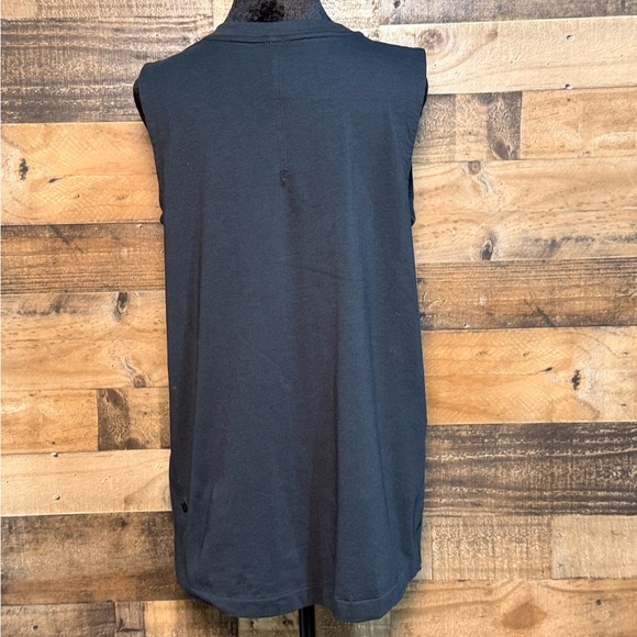 NEW NWOT Lululemon Athletica Women's Swiftly Relaxed Tank Top Hip Length Medium - Picture 4 of 5